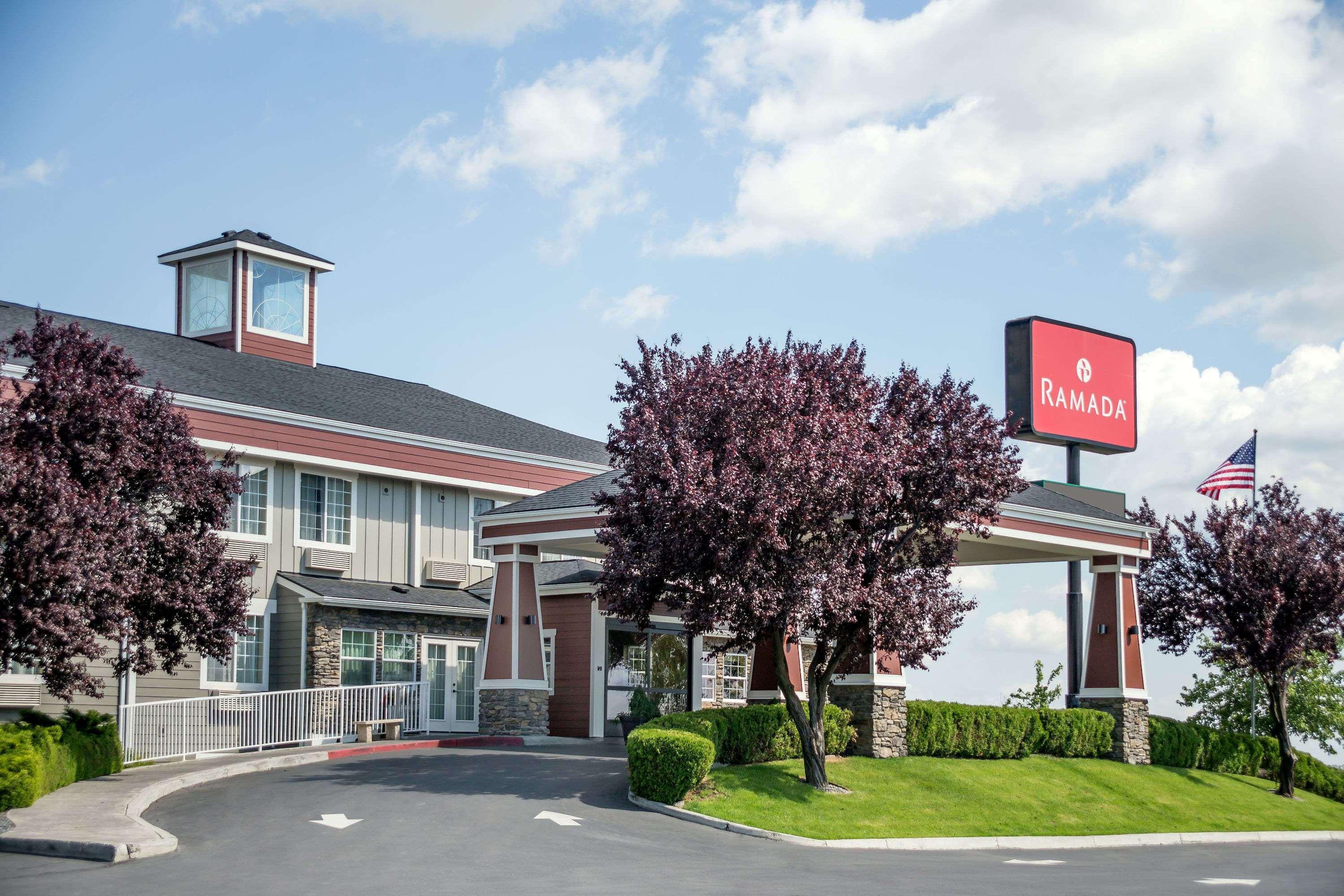 Ramada By Wyndham Moses Lake Kültér fotó