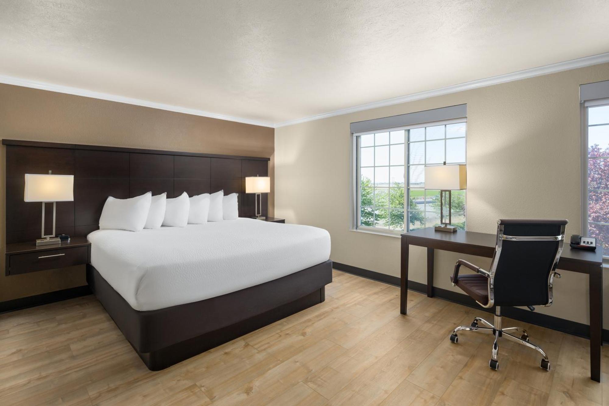 Ramada By Wyndham Moses Lake Kültér fotó